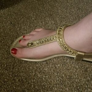 Nicole sandals with chain design